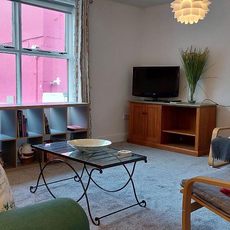 Daltons Bar Apartment คินเซล ภายนอก รูปภาพ
