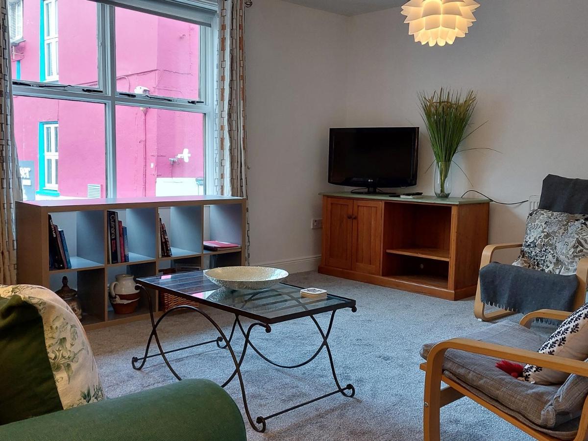 Daltons Bar Apartment คินเซล ภายนอก รูปภาพ