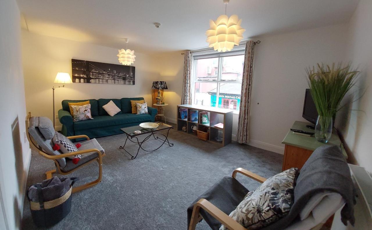 Daltons Bar Apartment คินเซล ภายนอก รูปภาพ